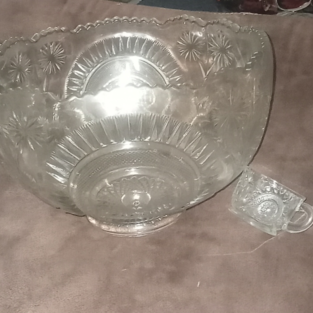 Punch bowl set
